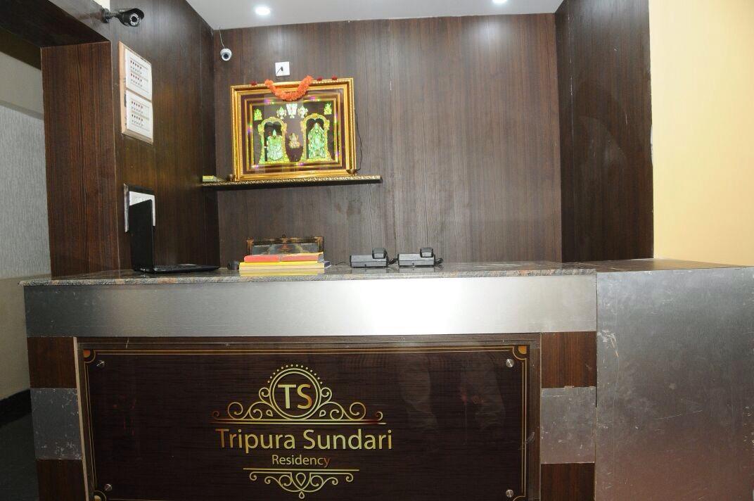 Tripura Sundari Residency Hotel Madanapalle Luaran gambar