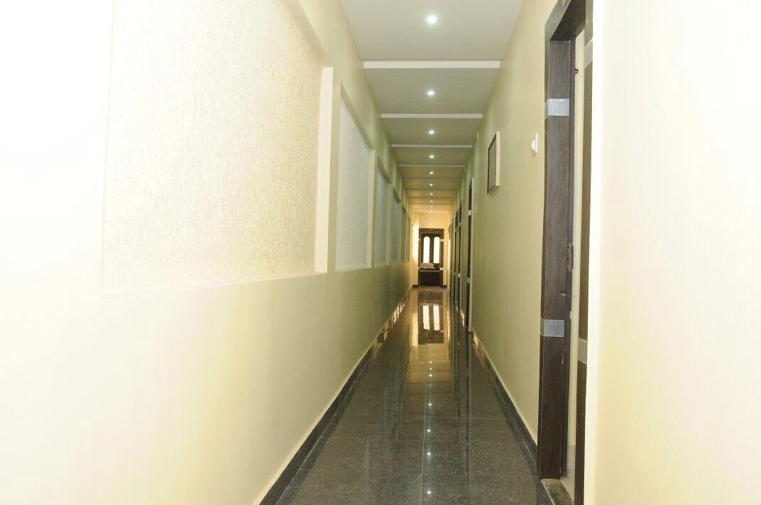 Tripura Sundari Residency Hotel Madanapalle Luaran gambar