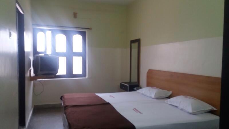 Tripura Sundari Residency Hotel Madanapalle Luaran gambar